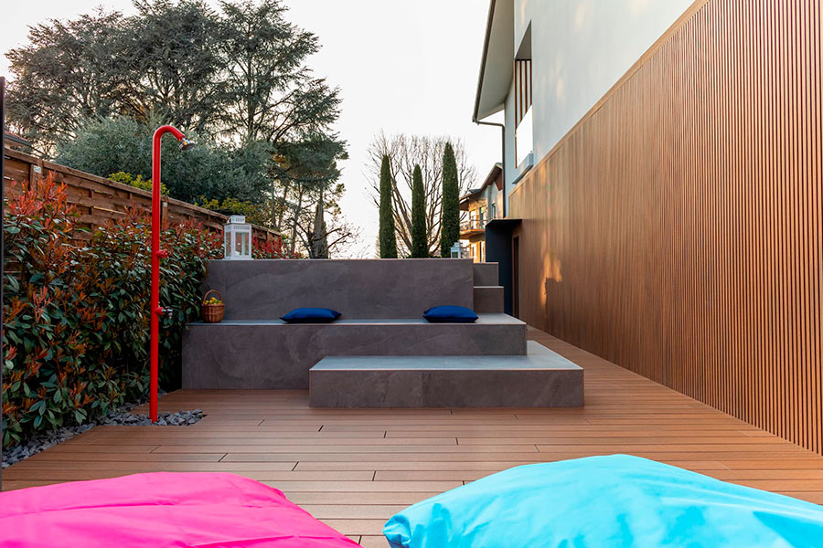Pavimenti da esterni in legno per giardini
